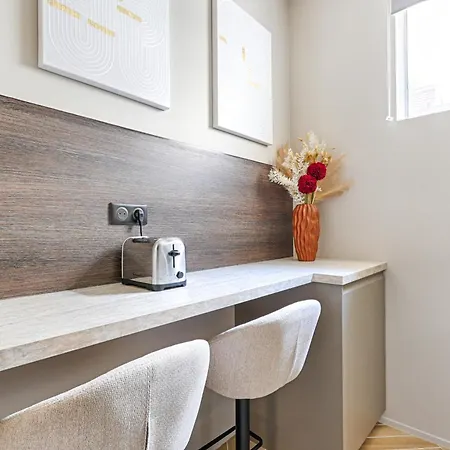 Luxury And Design Invalides Apartment