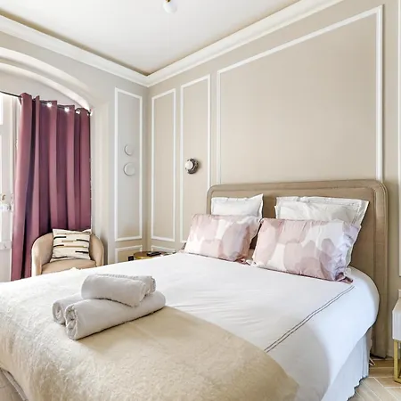 Luxury And Design Invalides Apartment Paris
