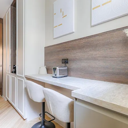 Luxury And Design Invalides Apartment