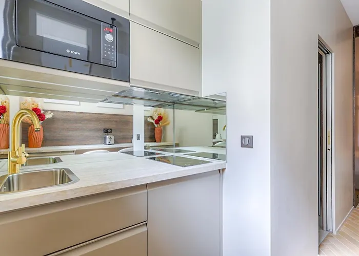 Luxury And Design Invalides